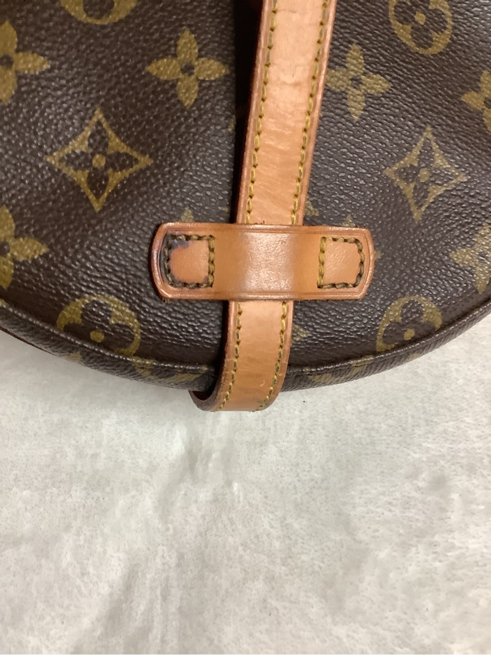 Louis Vuitton Monogram Chantilly - Picture 7 of 16